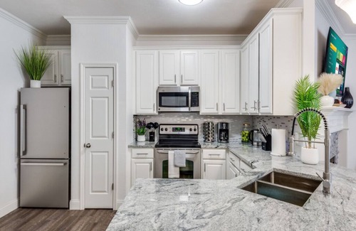 Frisco House | Charming 3-bedroom townhome with WiFi,AC in fabulous Frisco. Home away from home