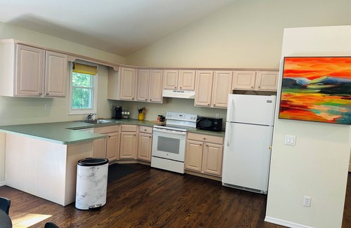 Hampton Bays House | Charming 3-bedroom house in Hampton Bays