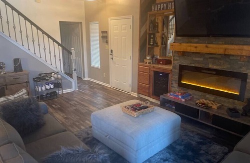 Wayne Condo | Charming 3-bedroom condo with water view in wonderful Eagle Creek Indiana