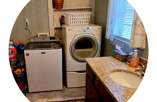 Kannapolis House | Charming 3-bedroom house with hot tub and sauna all private