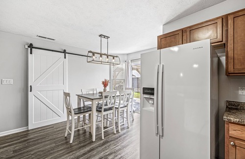 Noblesville House | Charming 3-Bedroom Ranch, Steps from Klipsch Music Center Shopping and Dining