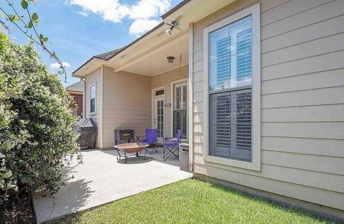 Prairieville House | Charming 3-bedroom house in Prairieville with AC