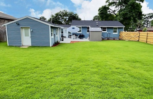 Fort Walton Beach House | Charming 4-bedroom house with fenced in backyard in enjoyable Fort Walton Beach
