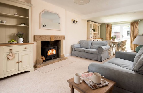 Embleton Cottage | Charming 4 bed cottage in Embleton near beach