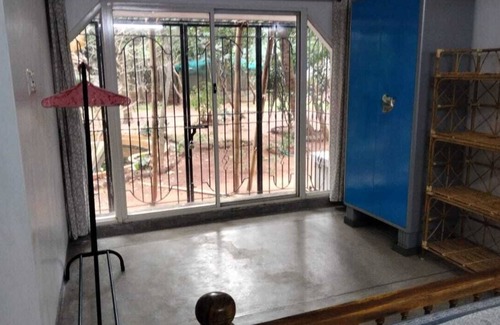 Auroville Villa | Charming 4-bedroom villa with AC and WiFi in enchanting Bommayapalayam Peaceful,
