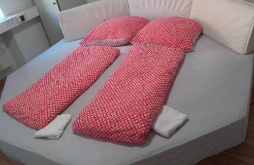 Ludwigsburg Apartment | Charming 4-Bedroom Apartment in Ludwigsburg with Central Heating