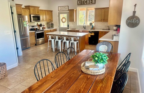 Eldon Other | Charming 4-bedroom farmhouse in Eldon with pool, hot tub & firepit!