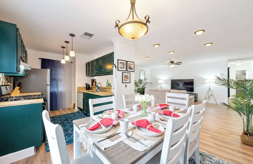 Hill Country House | Charming 4-Bedroom Home in Desirable San Antonio