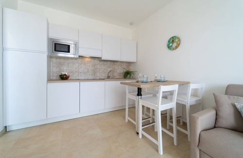 Pachino Apartment | Charming 40 sqm apartment with sea view, able to accommodate 4 people, located inside the renowned Borgo84 residence, equipped with swimming pool and cycle path. The property is located just 3 km from the center of Marzamemi, one of the most fascinating