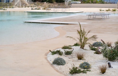 Pachino Apartment | Charming 40 sqm flat with seaview, for up to 4 people, located inside the renowned Borgo 84 residence, equipped with swimming pool and cycle path. The property is located just 3 km from the center of Marzamemi, one of the most fascinating seaside village