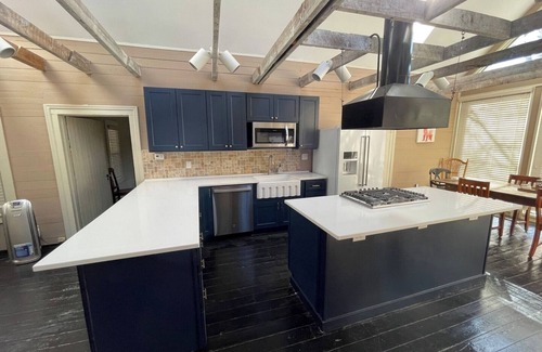 Apex House | Charming 4BR Historic Home with Scenic Views