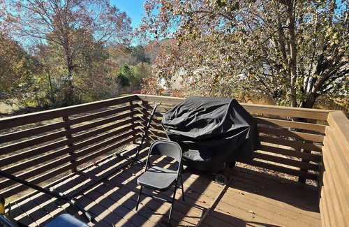 Lithonia House | Charming 4BR Retreat Sleeps 8 Near Stone Mountain