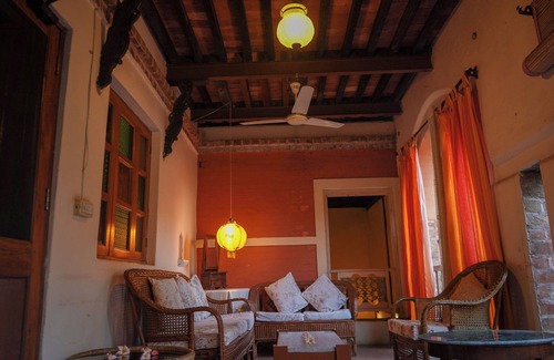 Gurdaspur Other | Charming 5-bedroom Heritage farmhouse with WiFi, AC in Village Near Amritsar