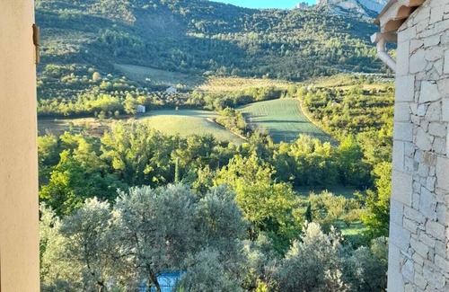 La Roche-sur-le-Buis Villa | Charming 6-person 3-bedroom villa with swimming pool and breathtaking views