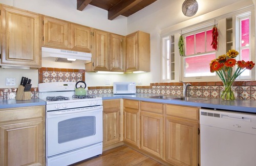 Downtown Santa Fe House | Charming Adobe Casita - Walk to Plaza & Canyon Road!
