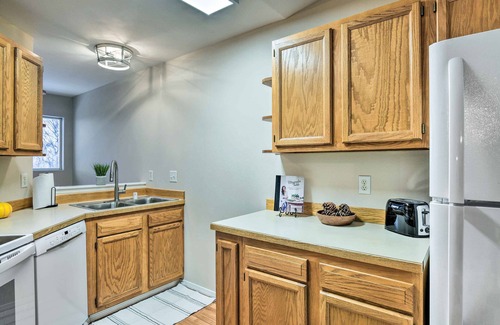Abbott Loop House | Charming Anchorage Townhouse w/Fire Pit!