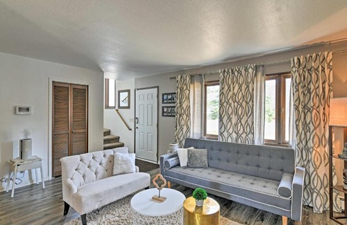 Northeast Anchorage House | Charming Anchorage Townhome with Furnished Patio!