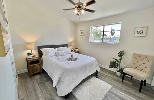 Sun Valley House | Charming and cozy Villa Close to Universal studios
