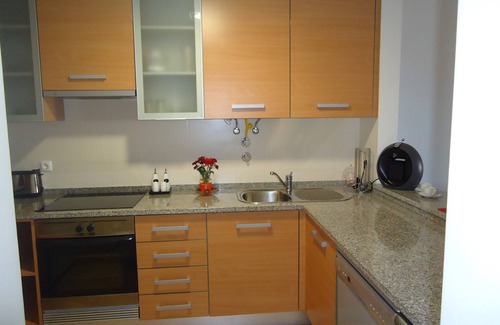 Barril de Cima Apartment | Charming and modern apartment with private garden near the beach of São Julião