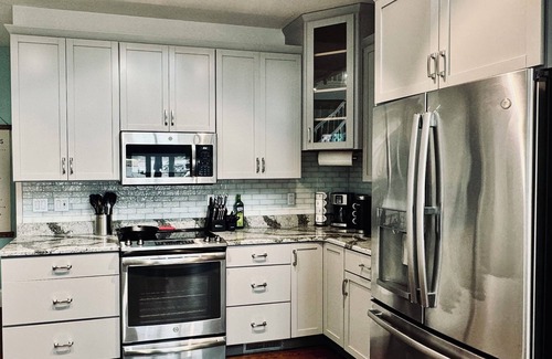Brooklyn House | Charming and spacious 5 bedroom lake house packed with activities!