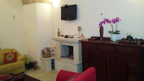 Castiglione d'Otranto Apartment | Charming apartment in Castiglione with terrace & jacuzzi