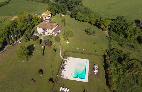 Monteriggioni Apartment | CHARMING APARTMENT WITH POOL - 40 KM FLORENCE, 20 KM SIENA, 15 KM S. GIMIGNANO