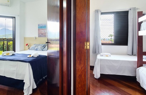 Barra da Lagoa Apartment | Charming apartment 200m from the street + ubatuba tourist
