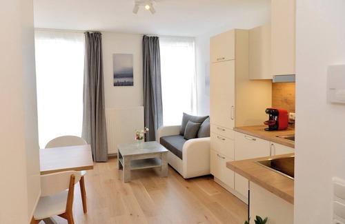 Muhlbachl Apartment | Charming Apartment "Blaser" with Wi-Fi, Garden and Terrace