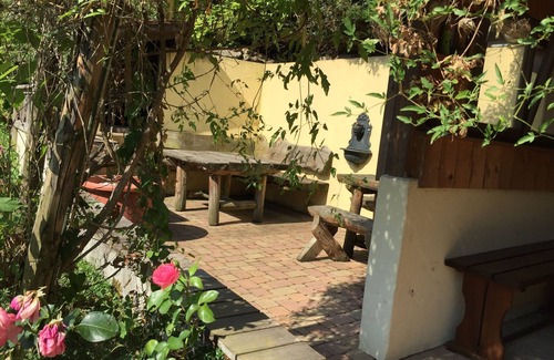 Muensingen Apartment | Charming apartment - enjoy the view from the glazed terrace