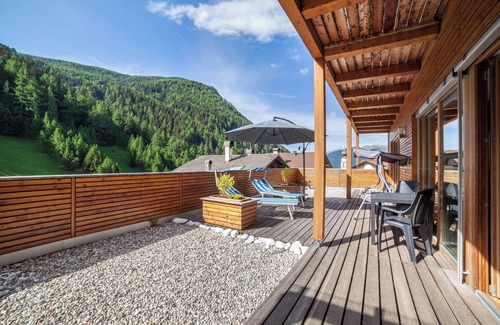 Planol Apartment | Charming Apartment “Ferienwohnung Terrasse” with Mountain View & Terrace; Parking Available