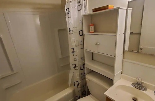 Lemay Apartment | Charming Apartment Great For Traveling Nurses