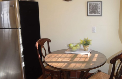 Town of Ramapo Cottage | Charming Apartment - Hike from your doorstep