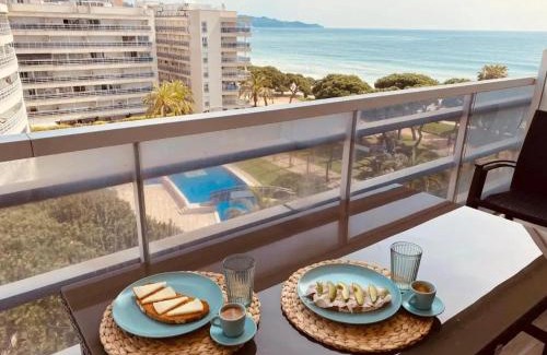 Blanes Apartment | Charming Apartment in Blanes - Sea View and Pool