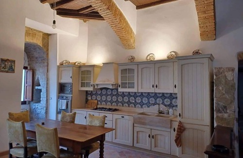 Spoleto Apartment | Charming apartment in medieval tower