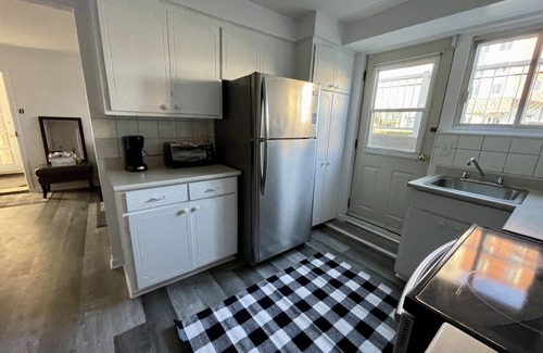 Laval Apartment | Charming apartment in Laval