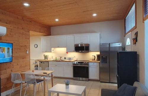 Vian Apartment | Charming apartment on gateway to Lake Tenkiller, Vian, OK