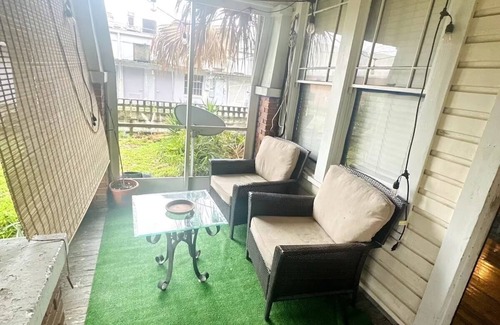 University Heights Apartment | Charming apartment in awesome Gainesville with AC