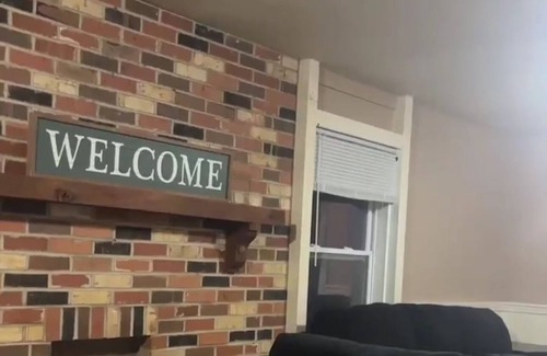 Belleville Apartment | Charming apartment with nice fire pit for relaxing nights