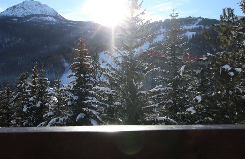 Saint-Chaffrey Apartment | Charming Apt for 6 with Balcony in South-Facing Serre-Chevalier, Ski Shuttle & Free Parking