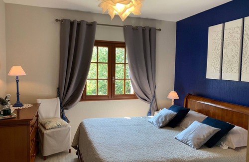 Tavers Bed & Breakfast | Charming B&B in the Land of Castles with Wi-Fi