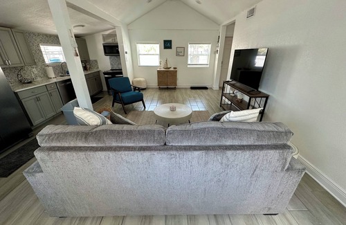 Clearwater Beach Cottage | Charming Beach Cottage just steps away from Beautiful Clearwater Beach!