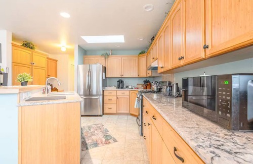 Camano Island House | Charming beach home with Ocean & Mt. Baker View and Hot Tub!