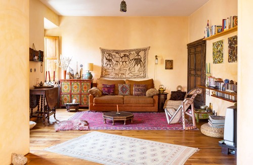 Celio Apartment | Charming Bright Colosseum