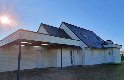 Locquirec House | Charming, bright, spacious house (sleeps 12) 2 mns from the beach