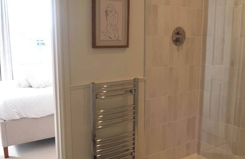 Donaghadee Apartment | Charming Coastal Stay – Donaghadee Town Centre