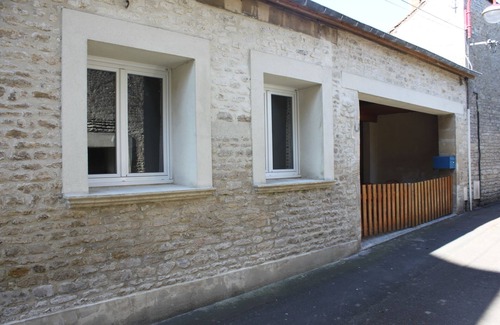 Lion-sur-Mer House | CHARMING CAEN STONE HOUSE 150 M FROM THE SEA/WIFI/VELOS