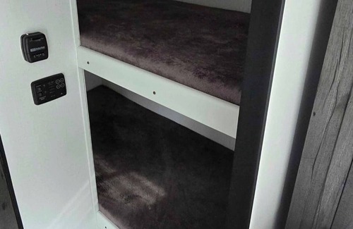 Homer House | Charming Caravan with AC, WiFi in amazing Homer