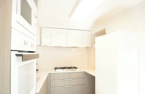 Sitges Town Center Ski Chalet | Charming Casa in Sitges centre & minutes to beach
