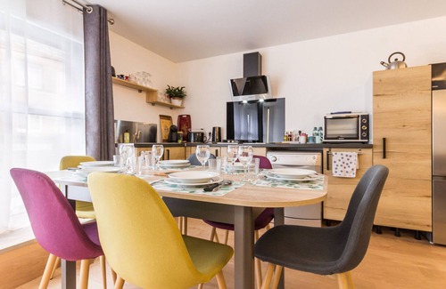 Saint-Nazaire Cottage | Charming Central Home with Modern Amenities, Close to Seafront & Attractions