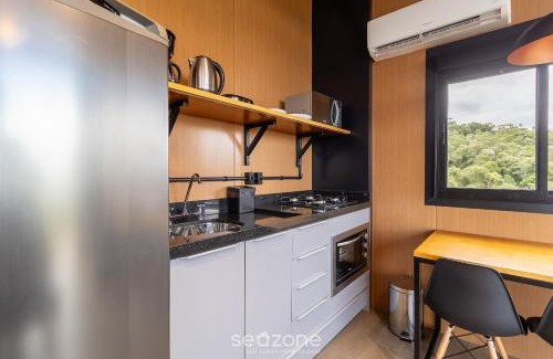Anitapolis House | Charming chalet with fireplace and hot tub! VST034